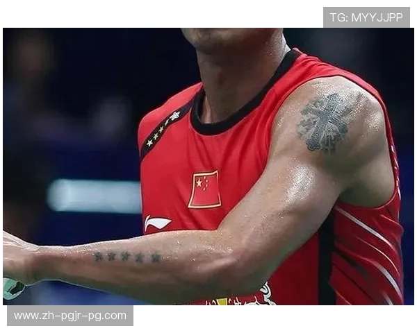 脚踝羽毛球纹身设计灵感与寓意探索，展现动感与独特个性